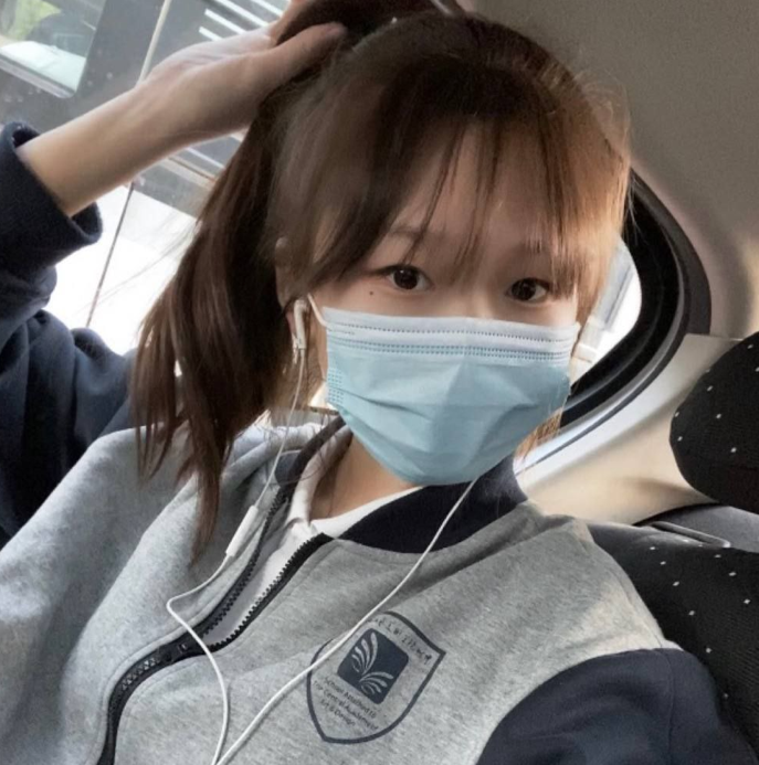 抖音博主 英国留学生反差婊 violent  泄露【45P 55V 1.08GB】