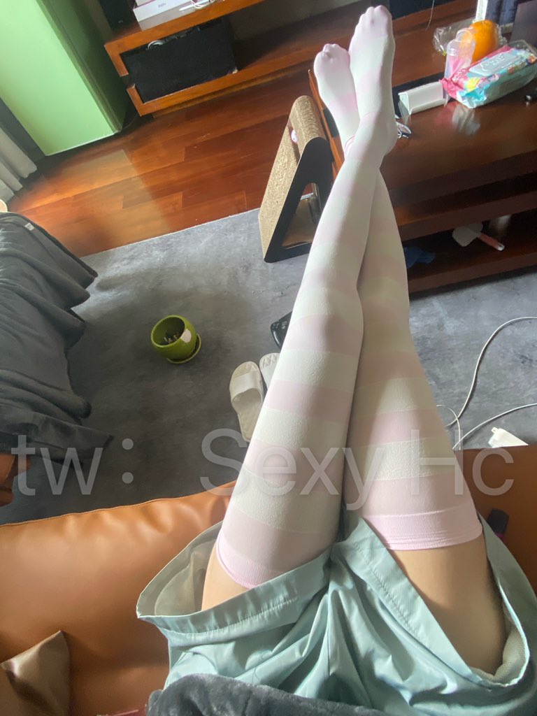 极品小仙女小姐姐被狗一样操 露脸!!!40V+NP 550M